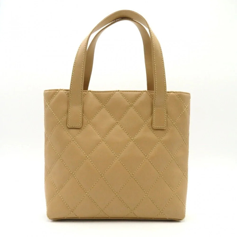 Authentic Matelasse Leather Handbag - Picture 2 of 15